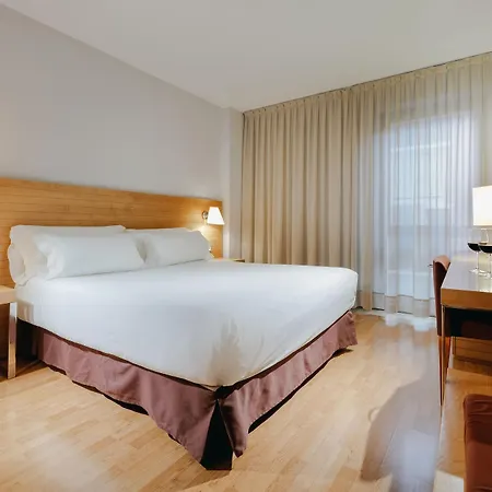 Hesperia Centro 3*