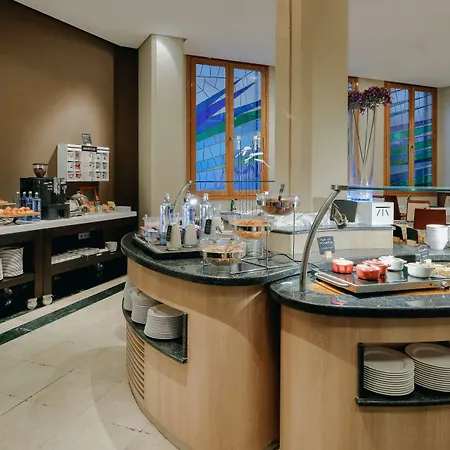 Hesperia Centro Hotel 3*