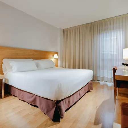 Hesperia Centro Hotel 3*