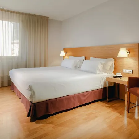 Hotel Hesperia Centro 3*