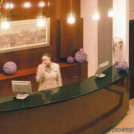 Отель Hesperia Centro Сарагоса