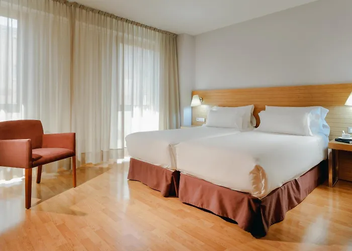 Otel Hesperia Centro 3*