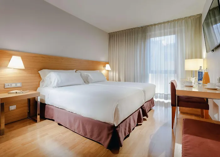 Otel Hesperia Centro 3*